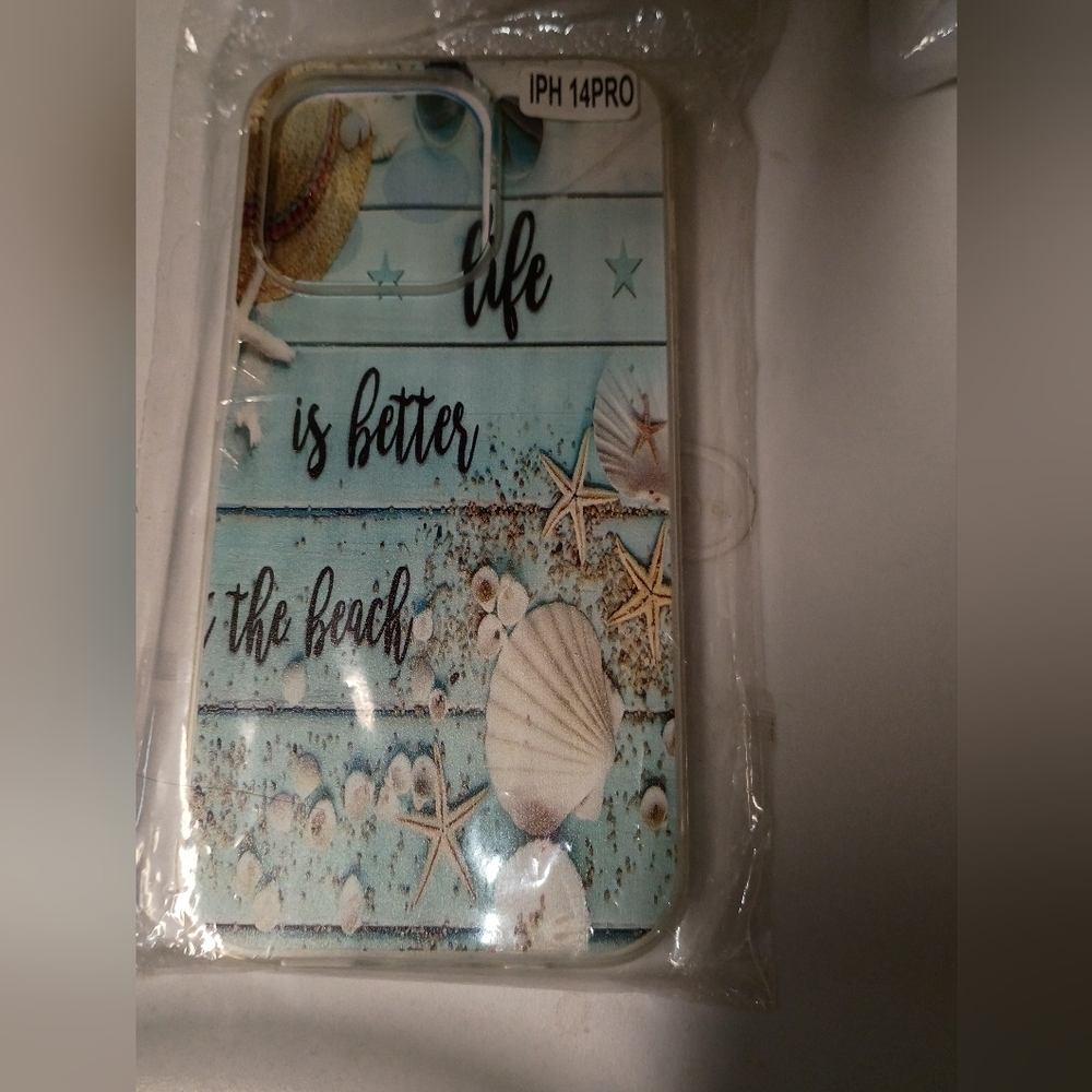 Beach Themed iPhone 14 Pro Case with Seashells